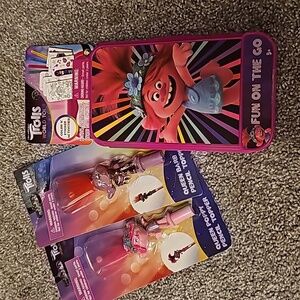 ❄️E5🔹️ Trolls Pencil Toppers and Activity Go Set